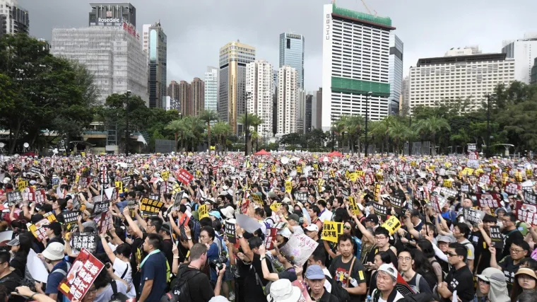 Skupilo se 1,7 milijuna ljudi; 'Trpili smo napade organiziranih kriminalnih bandi'