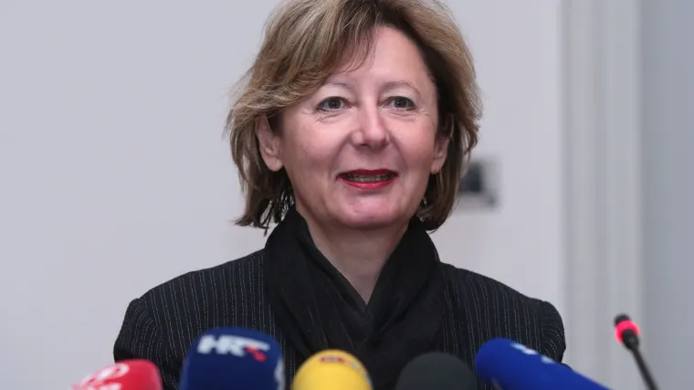 'Sjedila je u sobi, ali nije ništa radila'