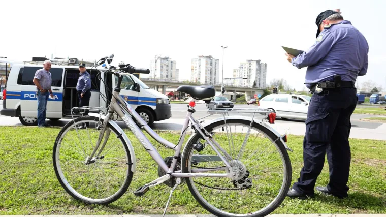 Mu&scaron;karac (58) u pet popodne vozio bicikl s 3,01 promilom alkohola u krvi