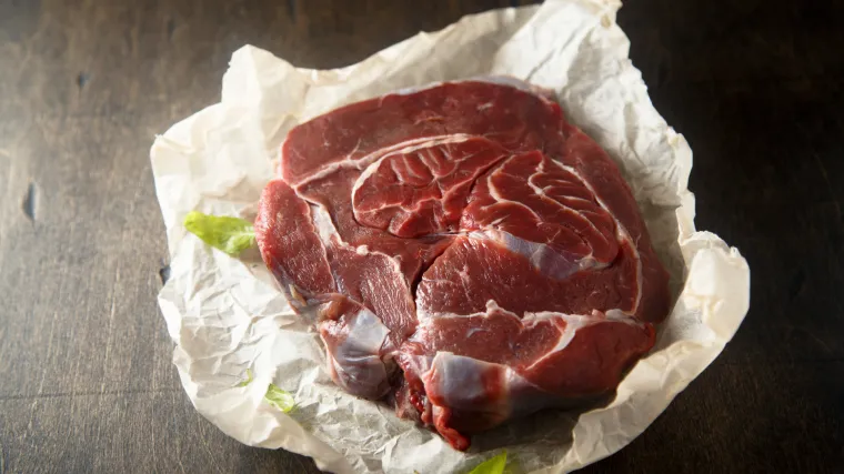 Uvozna teletina jeftinija i od domaće svinjetine: Hrvatima se uglavnom 'servira' najjeftinija kategorija