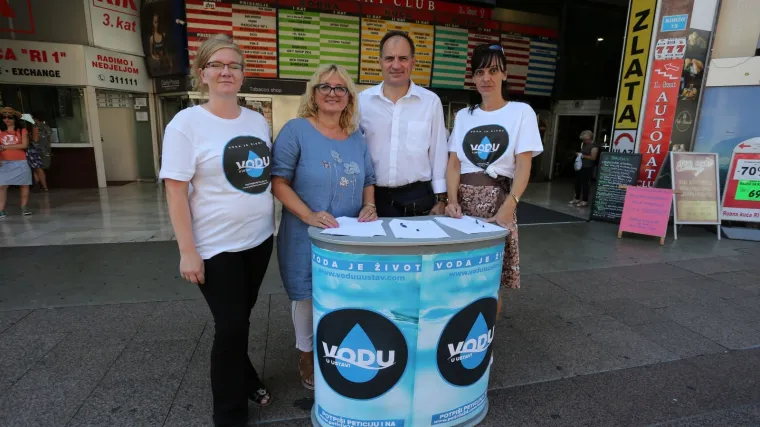 Strenja: 'Marišćinu treba zatvoriti'; Dobrović: 'Ne smiju se graditi centri koji primaju miješani otpad'