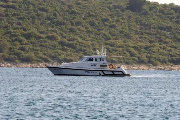 Tragičan kraj potrage: Muškarac isplovio svojom brodicom, pronašli ga mrtvog u moru kod lukobrana