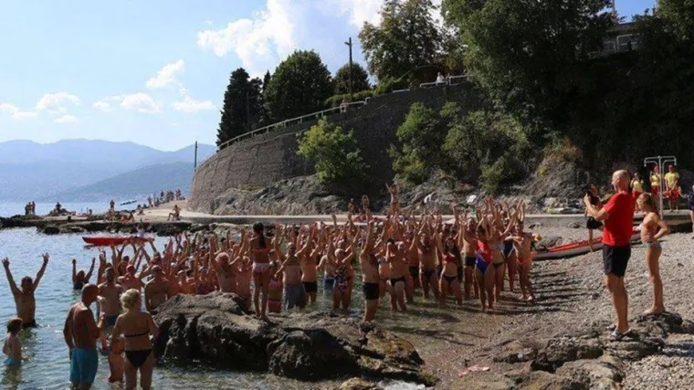 Riječani plivali za nepokretnu djecu i 2,5 milijuna eura: 'Tro&scaron;ak terapije je mnogima nepristupačan'