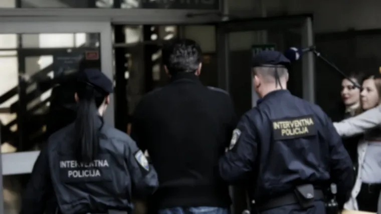 Uhićeni! Jedan 'pao' sa 120,1 g kokaina i 4,2 g ecstasyja, drugi s četiri stabljike indijske konoplje