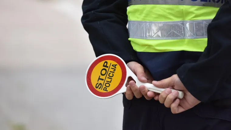 UVIJEK MISLITE DA SU NOVE KAZNE U PROMETU &Scaron;ALA? U Velikoj Gorici vozio 71 km/h bez vozačke i dobio 60 dana zatvora