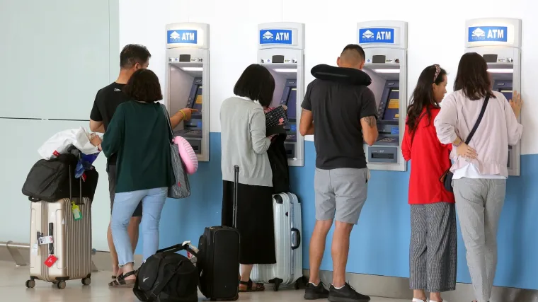 Trebate novac, a va&scaron; bankomat nije u blizini? Oprez, za svotu manju od 100 kn provizija može biti i do 25 kn