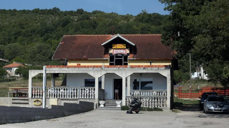 Ozlijedili nekoliko osoba: Privedeno osam osoba zbog napada na Srbe u Uzdolju