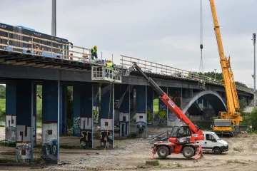 Zagrebački most kojem prijeti urušavanje dobiva dekorativnu LED rasvjetu