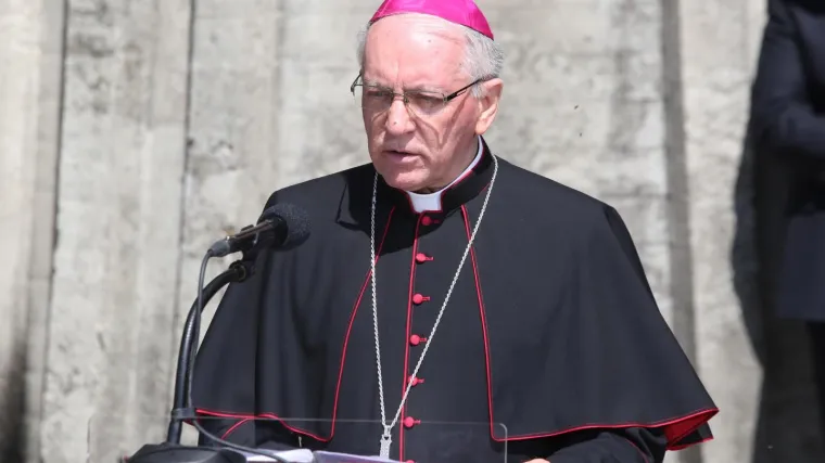 'Nedopustivo je hrvatstvo pretvoriti u ideologiju za mržnju i nasilje. Isus je umro i za Hrvata i za Srbina i za Čeha'