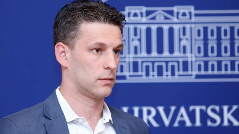 Petrov podržava zahtjev za saborskom sjednicom o istupu SDSS-ovca: 'Pupovac se treba ispričati'