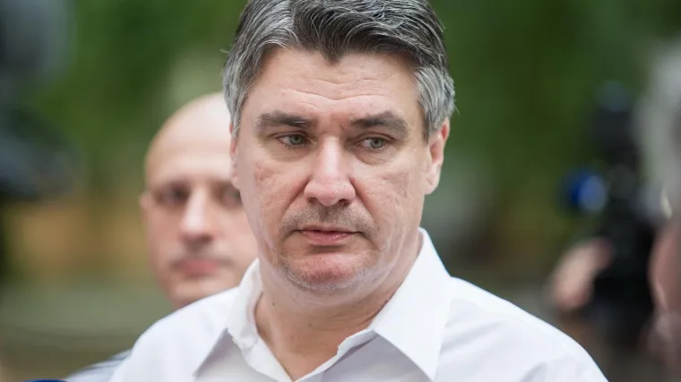 Zoranu Milanoviću iznenada preminuo otac, odgodio sve obaveze do idućeg tjedna