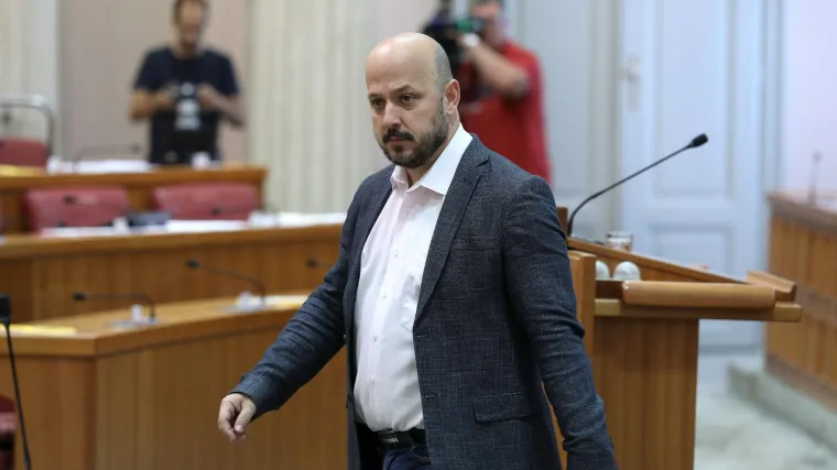 'Rekonstrukcija Vlade bila je prikrivanje kriminala. Svi znaju &scaron;to je Ku&scaron;čević radio'