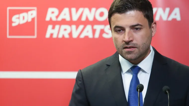 'Rekonstrukcija Vlade nije bila ni&scaron;ta drugo nego prikrivanje kriminala'