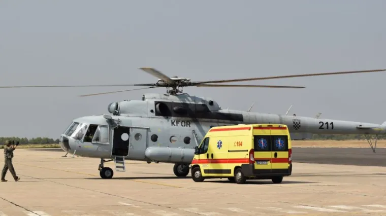 Pripadnici Oružanih snaga te&scaron;ko ozlijeđena noga: Helikopterom HRZ-a prevezena u Zagreb