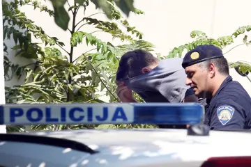 Detalji napada na Srbe: Okupili su se na Kmanu i krenuli. Pričekali su da padne mrak i  ušli u kafić