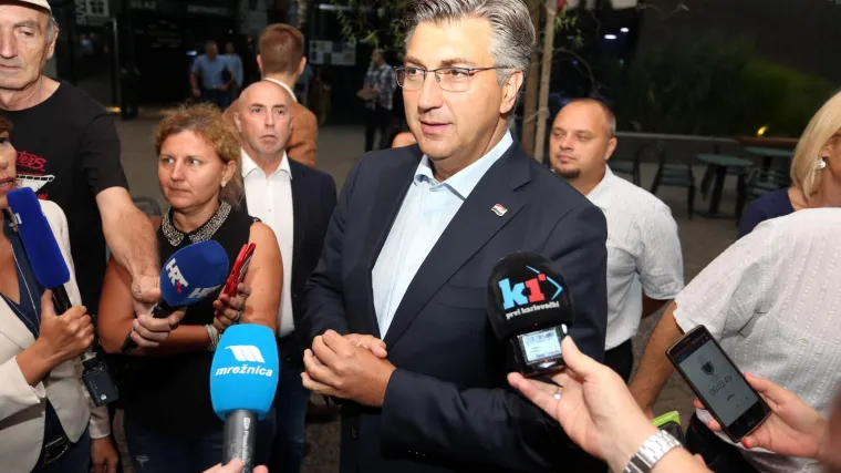 'Plačljivko ponovno plače'