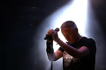 'ČAVOGLAVE' NA TALIJANSKOM JEZIKU: Morate čuti kako Thompsonova pjesma zvuči u hard rock verziji!