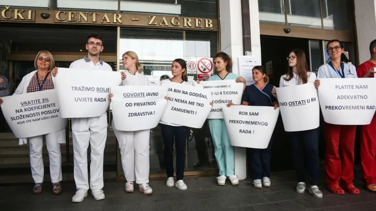 Stotine sestara i tehničara tražilo povećanje plaća: 'I ja bih na godišnji, ali nema me tko zamijeniti'