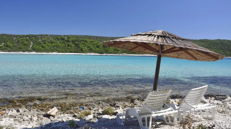 'Mjesto odumire, nekad je tu uplovljavalo 50 jahti, sada luka zjapi prazna. Općina ne mari'