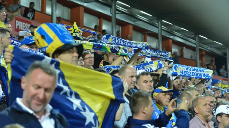 Evo kako su s tribina podržali te&scaron;ko stradalu legendu