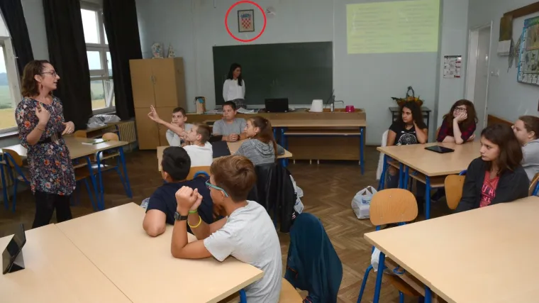 Većina parlamentaraca se ne slaže s francuskim modelom, HDZ se nije izjasnio