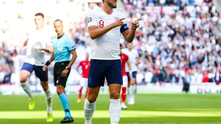 Harry Kane s tri gola bacio navijače u trans