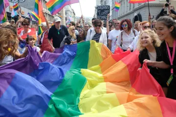 'Današnji dan otvara vrata Europe za BiH'