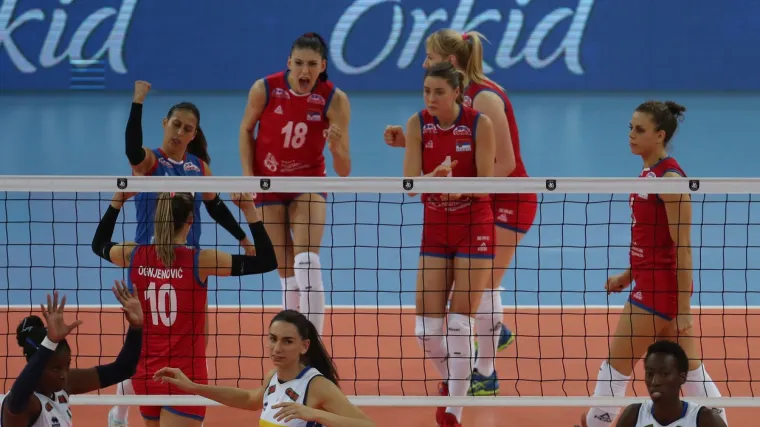 U sjajnom finalu u Ankari sru&scaron;ile domaće uzdanice i do&scaron;le do treće velike titule u nizu
