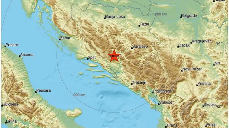 Ljudi diljem Dalmacije javljaju o potresu; 'Prije potresa čula se tutnjava, trajalo je 15 sekundi'