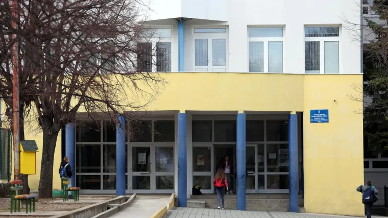 'Dali su mu čokoladicu i rekli da bude dobar'