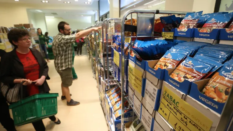 Cijene hrane i kućanskih potrepština niže i do 90 posto