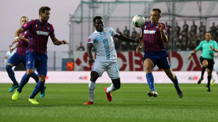 Jadranski derbi na Rujevici bez pobjednika: Hajduk ponovno na vrhu HNL-a!