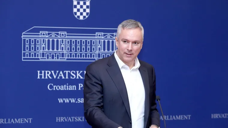HSLS ostaje uz HDZ: Kosor predložio izlazak iz koalicije, Sredi&scaron;nje vijeće odbilo njegov prijedlog