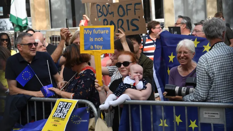 Luksembur&scaron;ki premijer ga pozvao da ne krivi EU zbog kaosa oko brexita