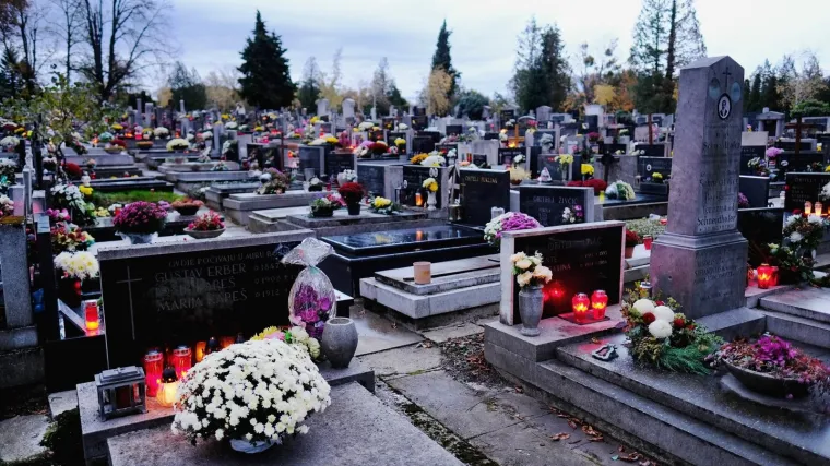 Digli cijene ukopa, kremiranja, iskopa, vijenaca...