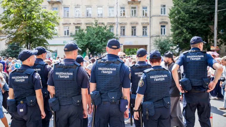 U Kijevu uhićen naoružani mu&scaron;karac koji je pucao u zrak i prijetio da će raznijeti most