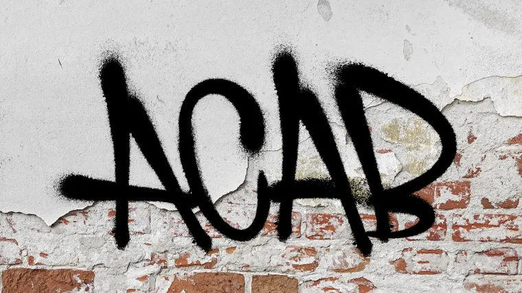 'Krasi' zidove po cijeloj Hrvatskoj: Zbog kratice ACAB mogu vas uhititi i novčano kazniti