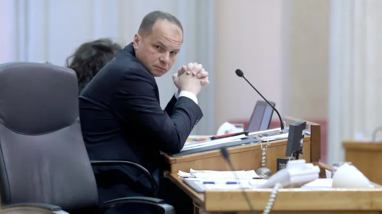 Hajda&scaron; Dončić odgovorio premijeru: 'Heterosekualac sam pa nemam pobuda trčati za vama'