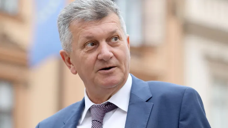 Pročitajte cijeli dokument! Vlada objasnila za&scaron;to odbacuje prijedlog za smjenu Kujundžića