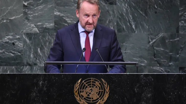 'Bosni i Hercegovini prijeti poratna kriza nakon Daytona'