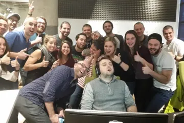 ONI MOGU SPAVATI BILO GDJE I BILO KADA: Kolege zato nisu imale milosti pa su se brutalno našalili s njima