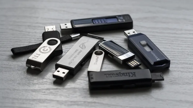 Kako ukloniti zaštitu sa usb-a?