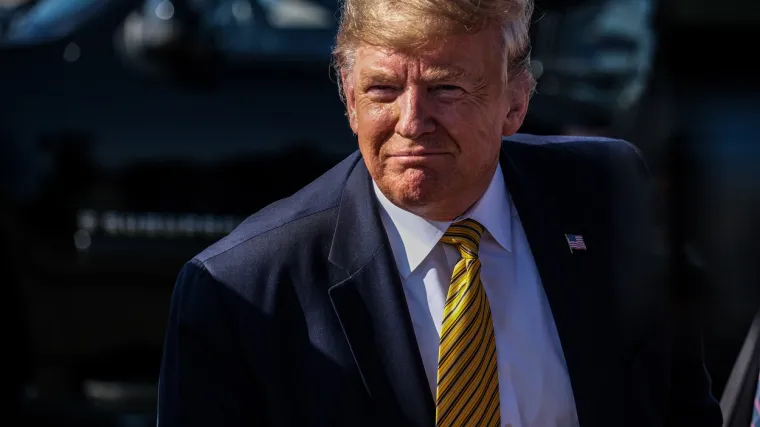 Trump nije pritiskao predsjednika Zelenskog da istražuje Bidenovog sina