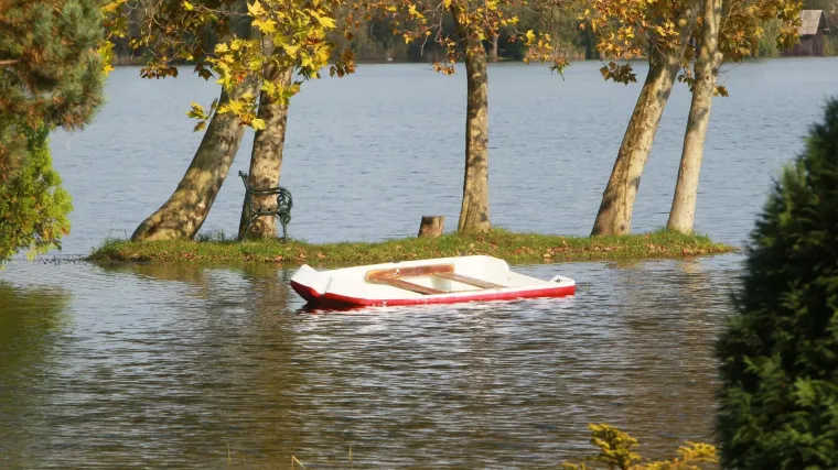 Pronađeni su &scaron;ator i čamac, njemu jo&scaron; nema niti traga