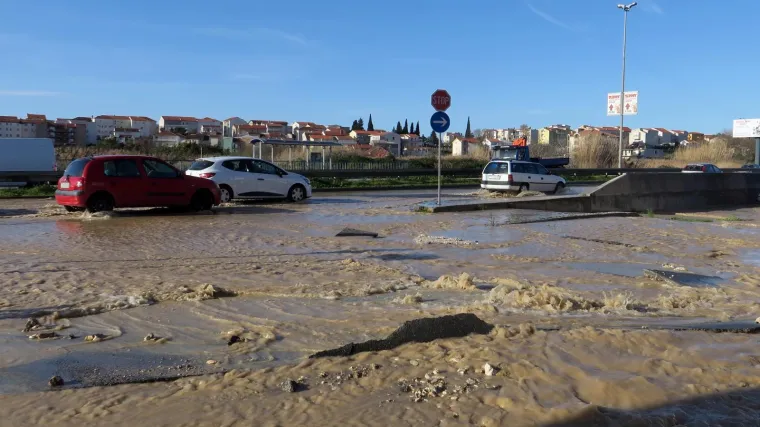 Očajni stanovnici: 'Olupine, smeće, nema ni kanalizacije... Mi smo Afrika sa strujom, a ne Split'