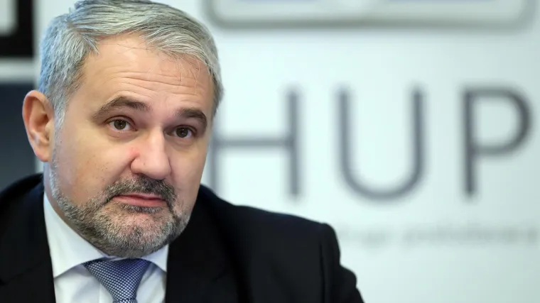 Poslodavci negoduju: 'Vladinim izmjenama Zakona o radu povećavaju se tro&scaron;kovi otpremnina'