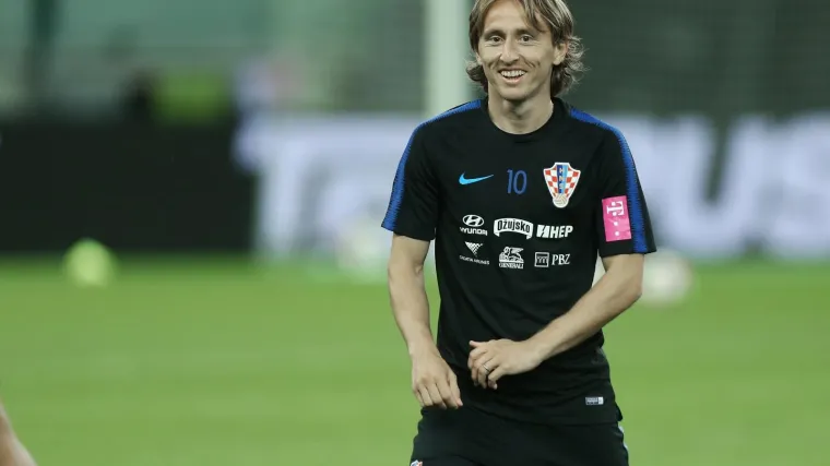 Petu godinu zaredom! Hrvatski 'čarobnjak' Luka Modrić ponovno u najboljoj momčadi svijeta