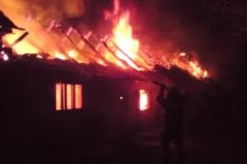 Čovjeku u blizini Splita Porsche izgorio u garaži, očevid je otkrio uzrok požara