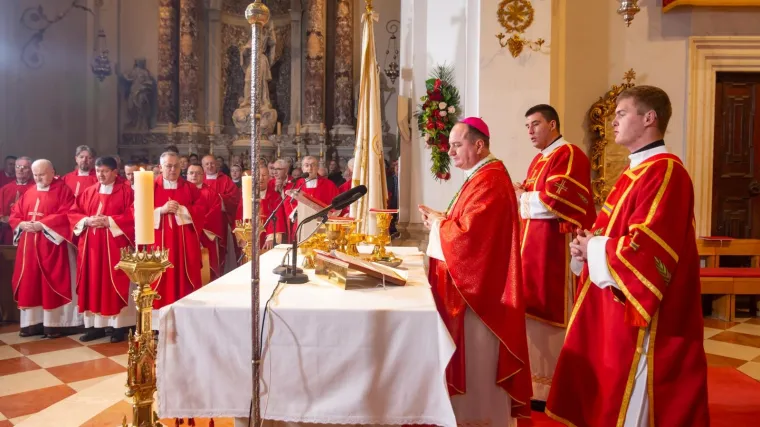 Nedjeljne mise slave se i subotom; Biskup uputio zabrinjavajuće pismo