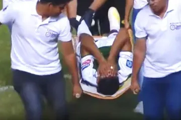 Vozač hitne otišao jesti, a pogledajte u čemu su igrača vozili do bolnice